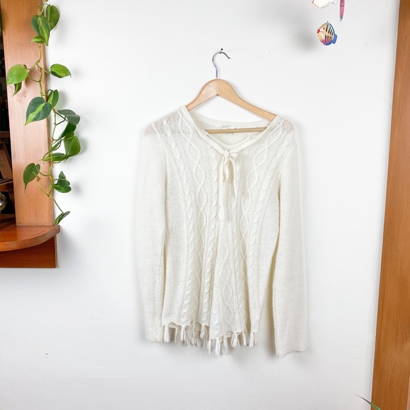 Prana Sweaters - Prana Knit White Long Sleeve Sweater Tassel M